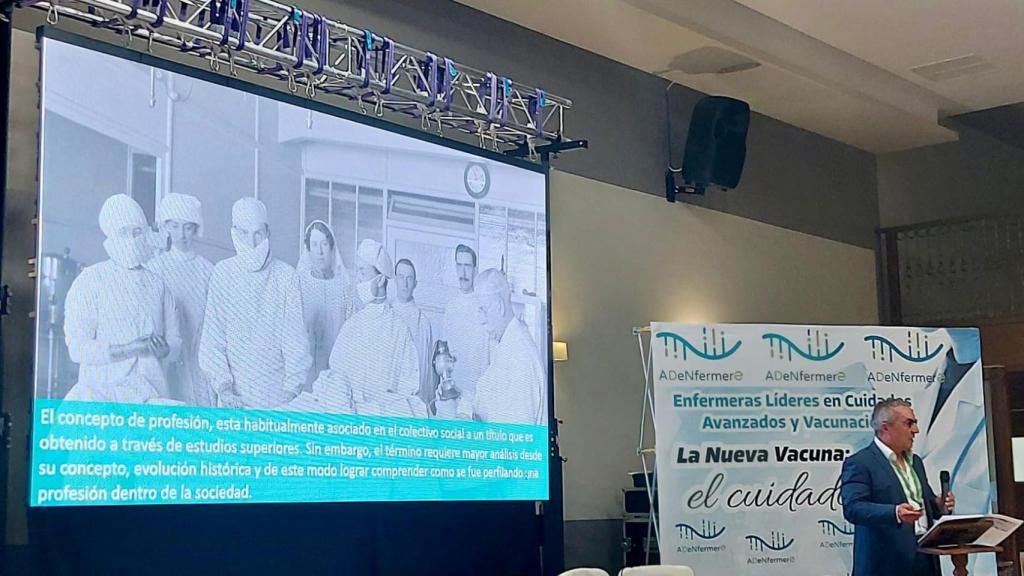 l presidente del Consejo de Enfermería de la Comunidad Valenciana (Cecova), Juan José Tirado.