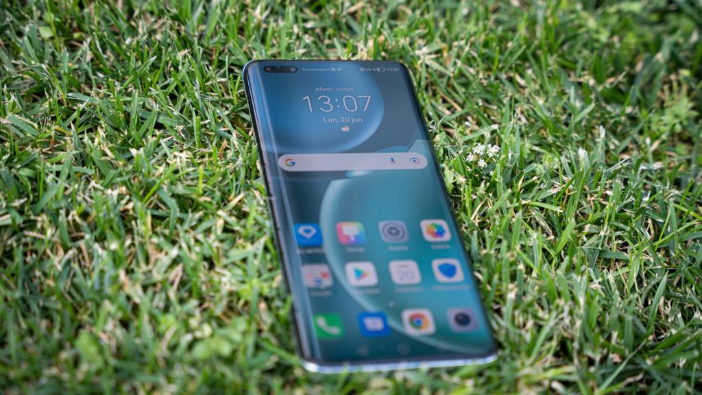 La pantalla de bordes curvados del Honor Magic4 Pro