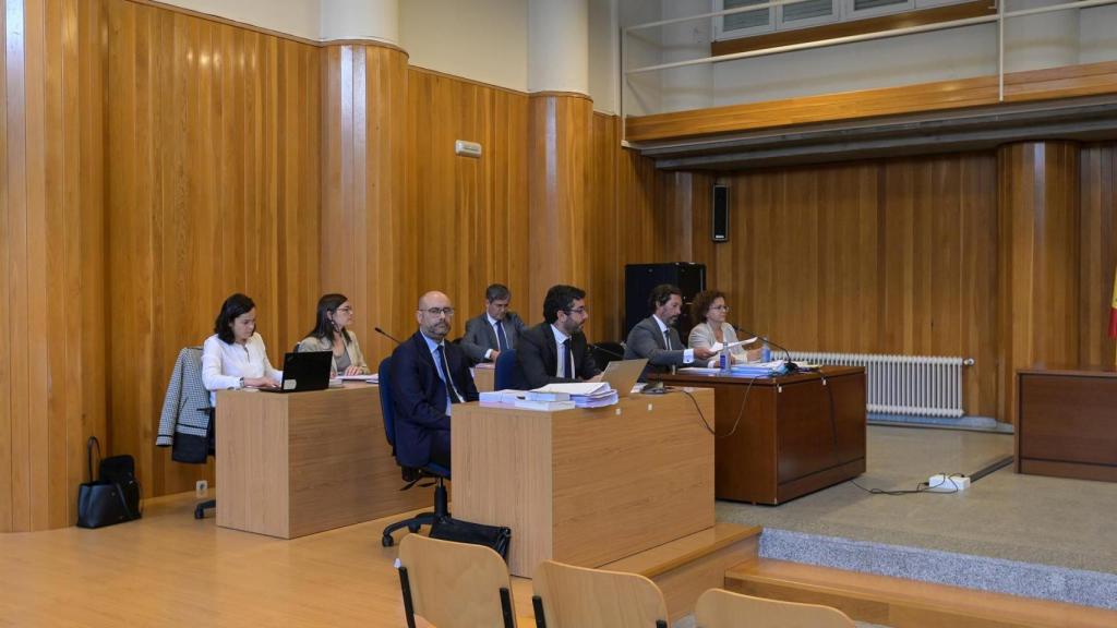 Abogados de las administraciones personadas en la vista sobre los bienes del pazo de Meirás.