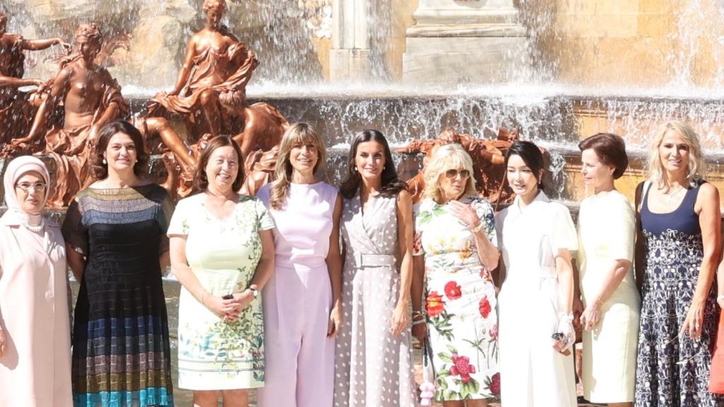 El posado de la polémica fotografía junto a Jill Biden.