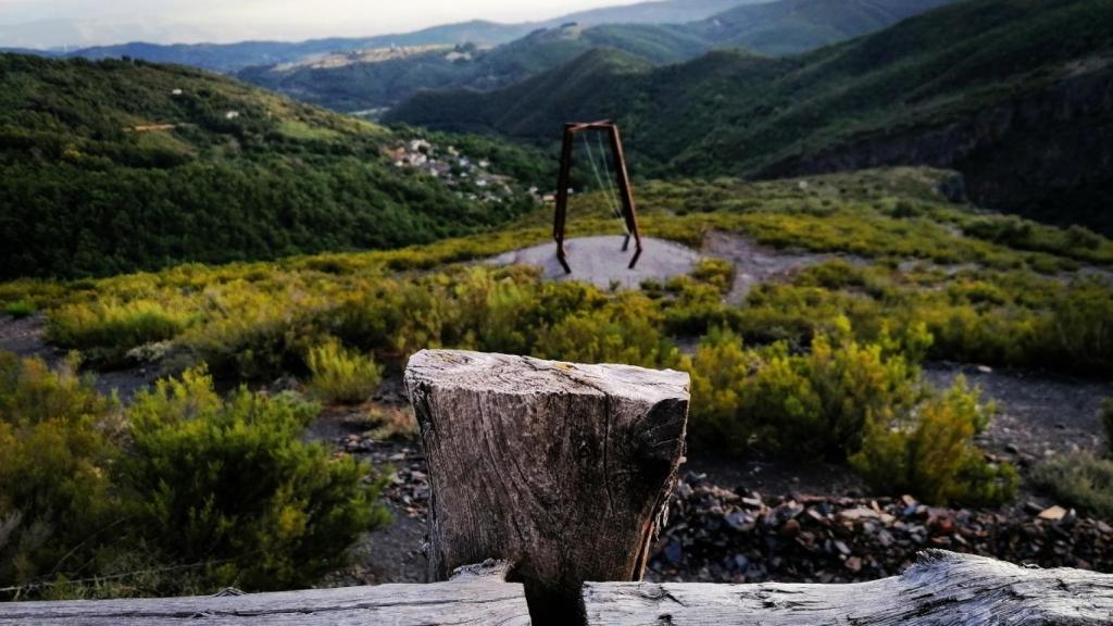 El columpio más alto de España se encuentra en Toreno