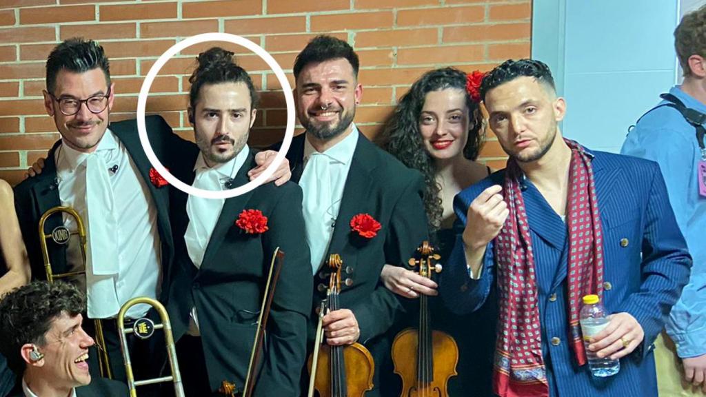 Fernando, junto a C. Tangana, y sus compañeros