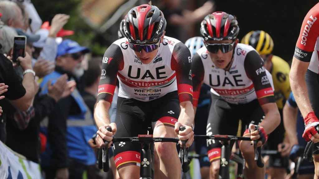 Tadej Pogacar junto a Marc Soler en la Fecha Valona 2022