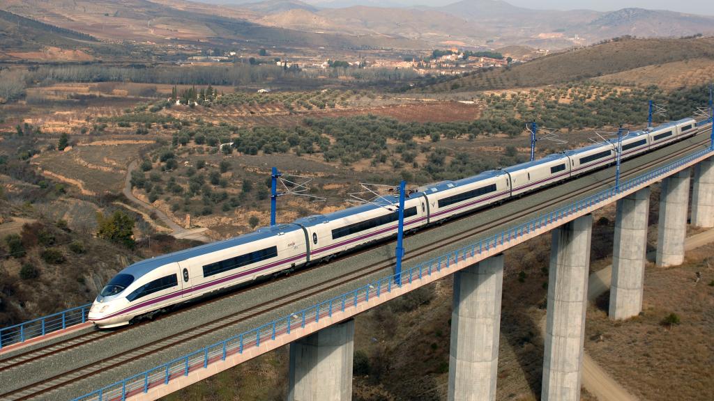 La renovación de la flota de Renfe supone una inversión de 4.600 millones de euros.