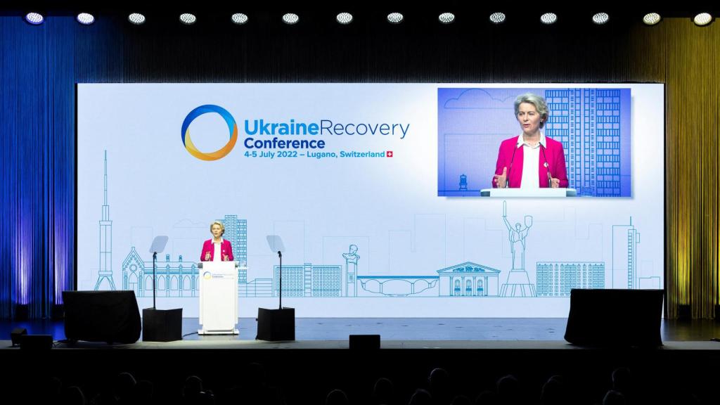 La presidenta de la Comisión Europea, Ursula von der Leyen, durante su intervención en la Conferencia de Lugano.