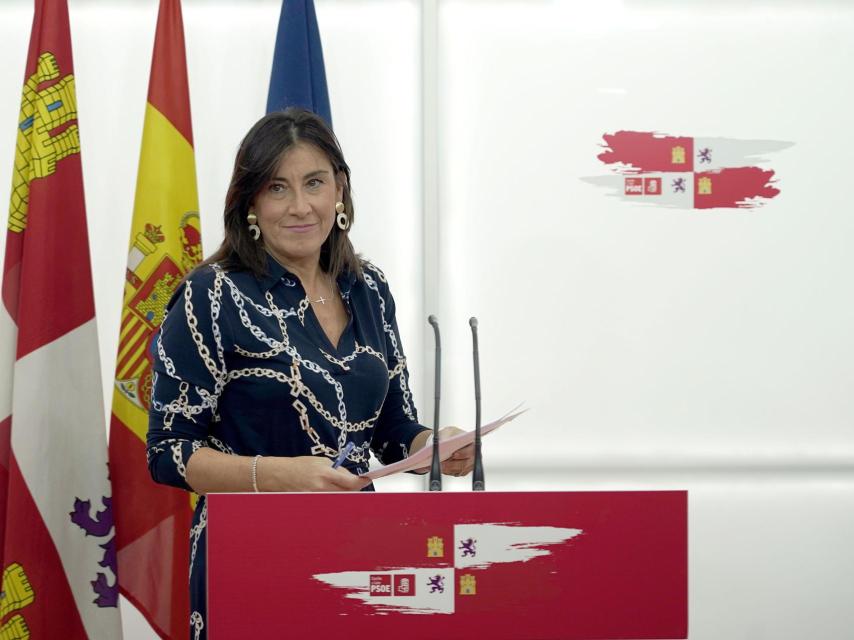 La secretaria de organización del PSCyL, Ana Sánchez, durante la rueda de prensa de este lunes.