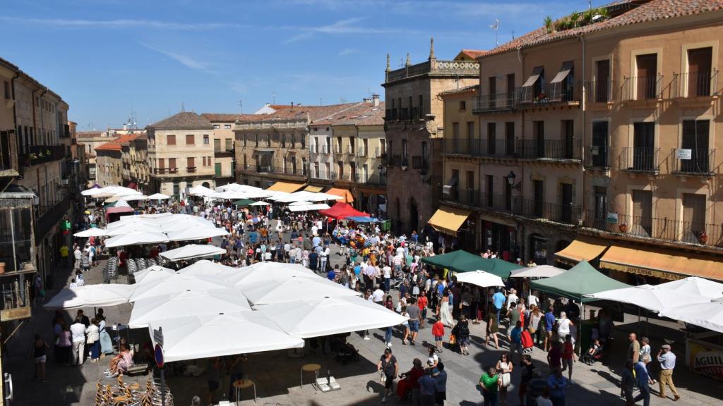 Plaza Mayor de Ciudad Rodrigo durante el Martes Mayor