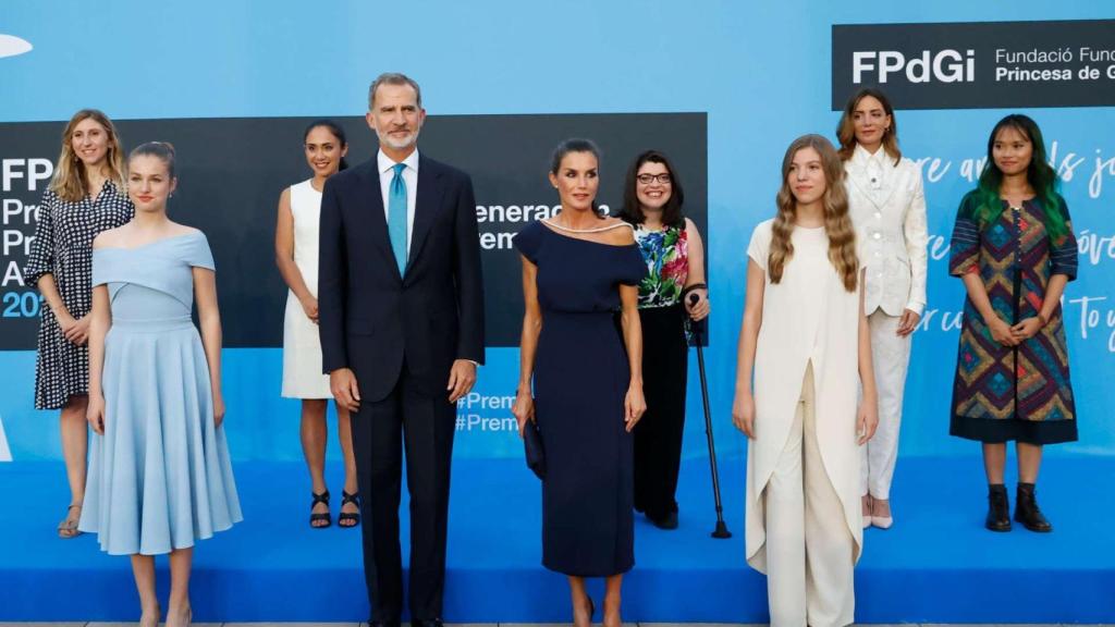 SS.MM. los Reyes |de España, la Princesa de Asturias y la Infanta