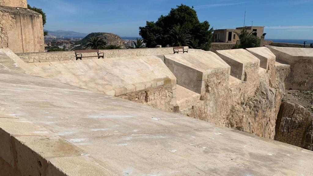 Las obras de consolidación del baluarte han mejorado uno de los espacios con más vistas de Alicante.