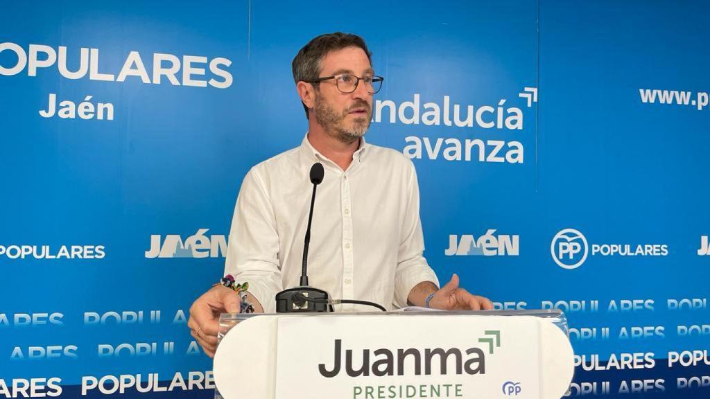 El portavoz del Grupo Popular en la Diputación provincial de Jaén, Miguel Contreras.