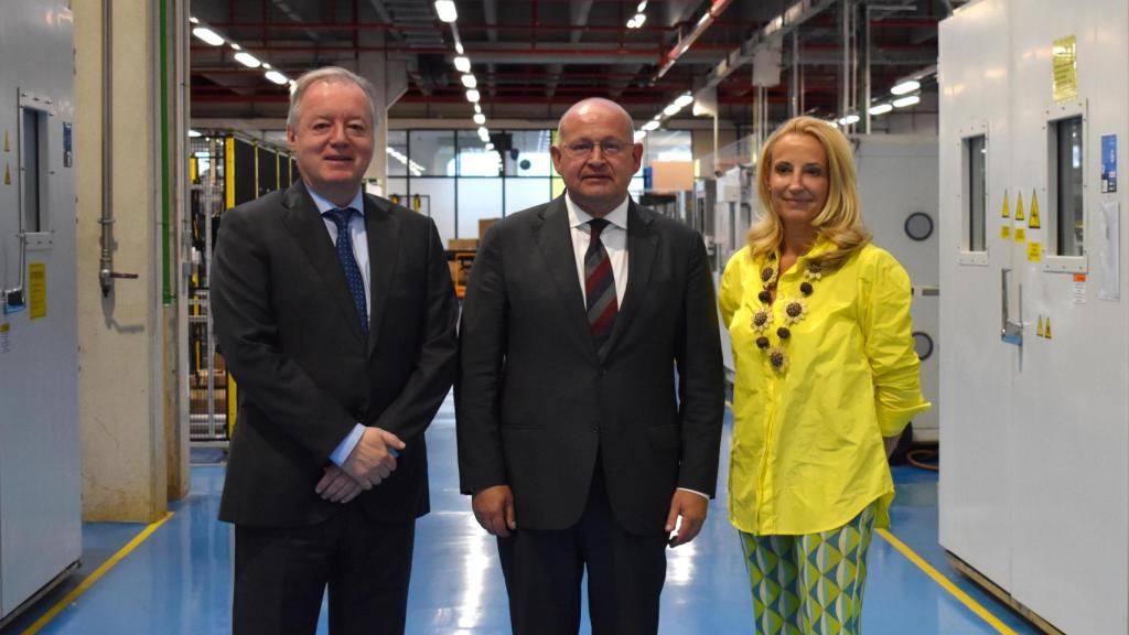 Ernesto Antolin, presidente del Grupo; junto a Ramón Sotomayor, consejero delegado; y María Elena Antolin, vicepresidenta del Grupo