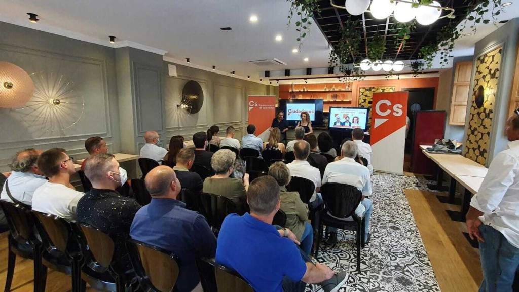 Cs en el Ayuntamiento de Salamanca, ante los militantes y simpatizantes