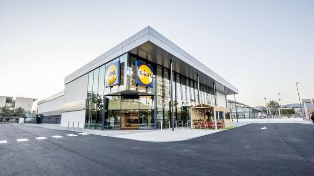 Fachada de Lidl.