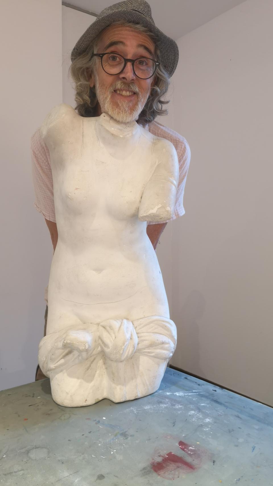 Gusti (Gustavo Ariel Rosemffet).