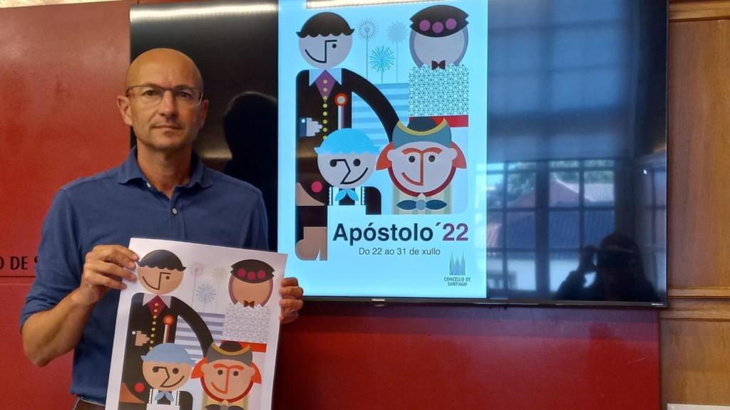 El concejal de Fiestas Gonzalo Muiños presentando las actividades de las fiestas del Apóstol 2022