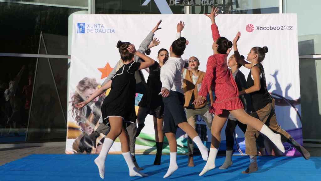 Una de las actuaciones en el concurso de talentos ‘Pequestrelas’ en Vigo.