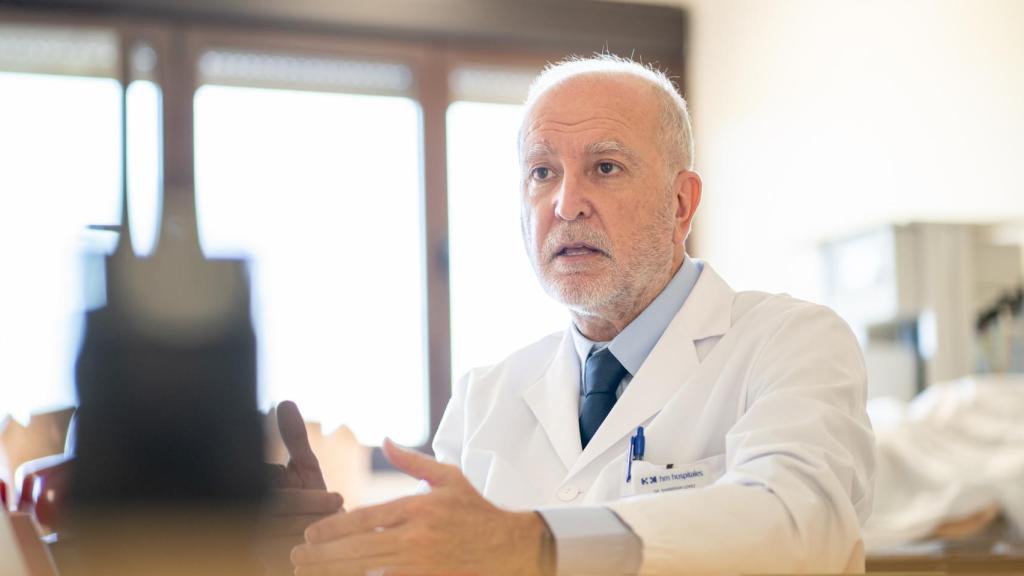 Para el presidente de la Sociedad Española de Quimioterapia es imprescindible la faceta humanística del médico.