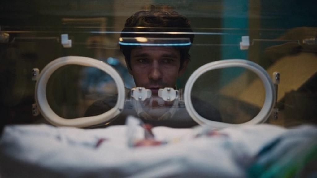 Ben Wishaw, en 'Esto te va a doler'