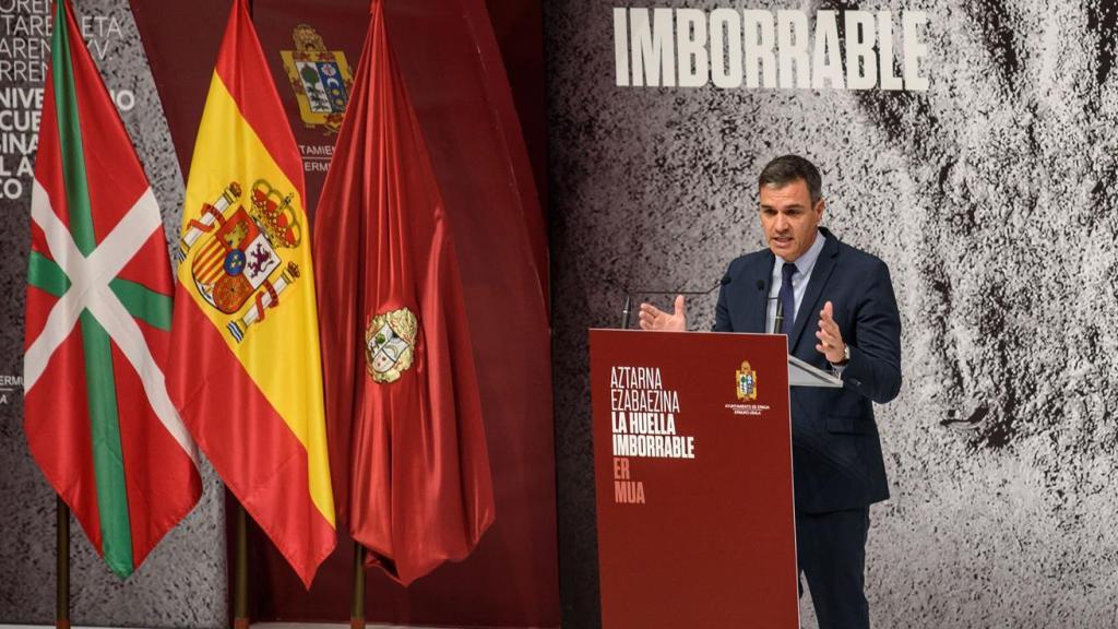 Pedro Sánchez, en el homenaje a Miguel Ángel Blanco en Ermua.