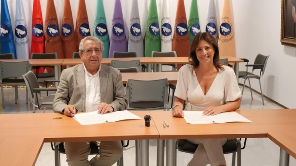 El rector de la Universidad de Málaga y la alcaldesa de Ronda reunidos esta mañana