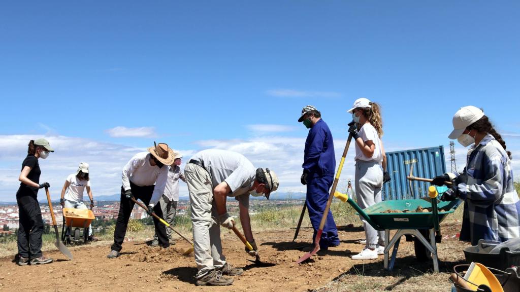 Imagen de los trabajos de excavación en el Castro de los Judíos, León.