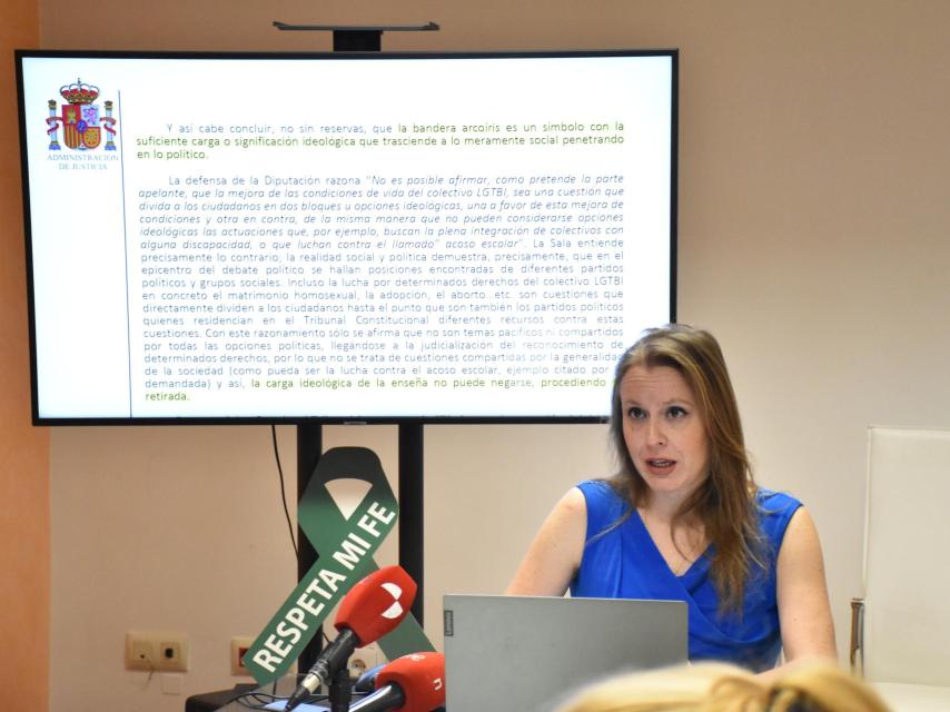 La presidenta de la Asociación Española de Abogados Cristianos, Polonia Castellanos, durante la rueda de prensa de este lunes.