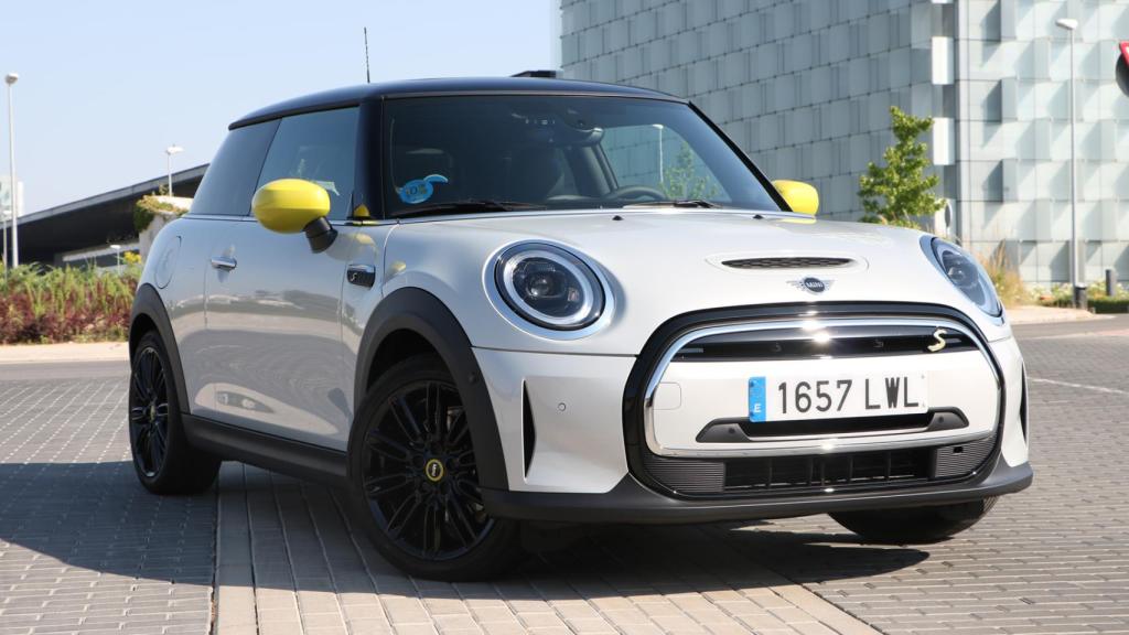 Con este Mini eléctrico el gasto de electricidad ha sido de 5,4 euros cada 100 km en recarga pública.