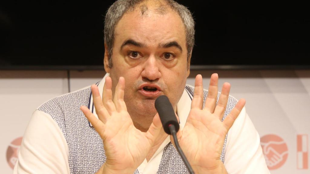 El secretario general de UGT Servicios Públicos en Castilla y León, Tomás Pérez Urueña, en la rueda de prensa