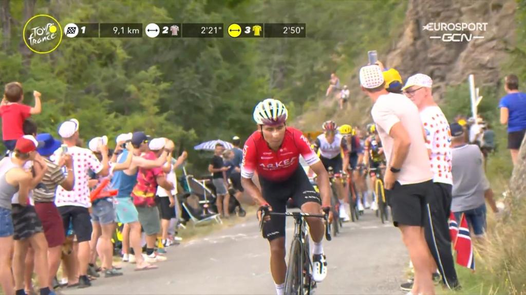Nairo Quintana ataca.