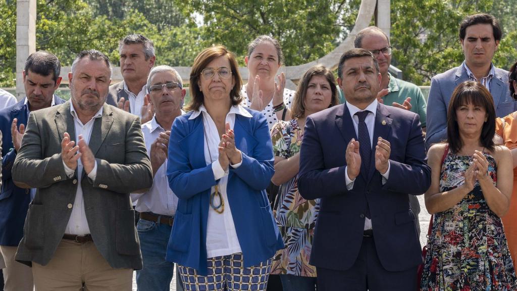 La Comisión Ejecutiva de la Federación Regional de Municipios y Provincias (FRMP) se une a la convocatoria de la FEMP y guarda cinco minutos de silencio como homenaje y reconocimiento a todas las víctimas del Terrorismo