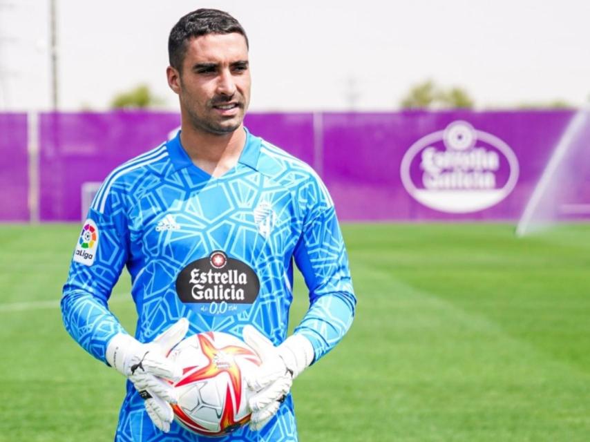 Sergio Asenjo en su presentación. Fotografía: Real Valladolid