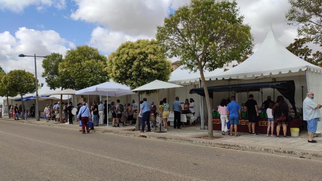 Una edición anterior de la Feria del Queso en Frómista