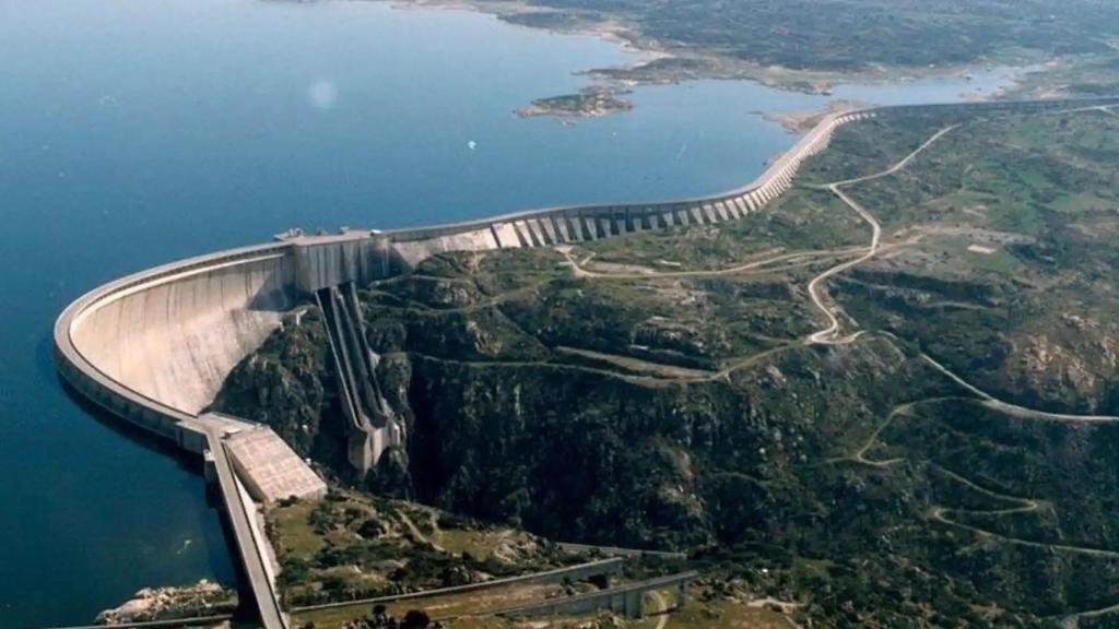 Embalse de Almendra, donde toma el agua Cabeza de Horno