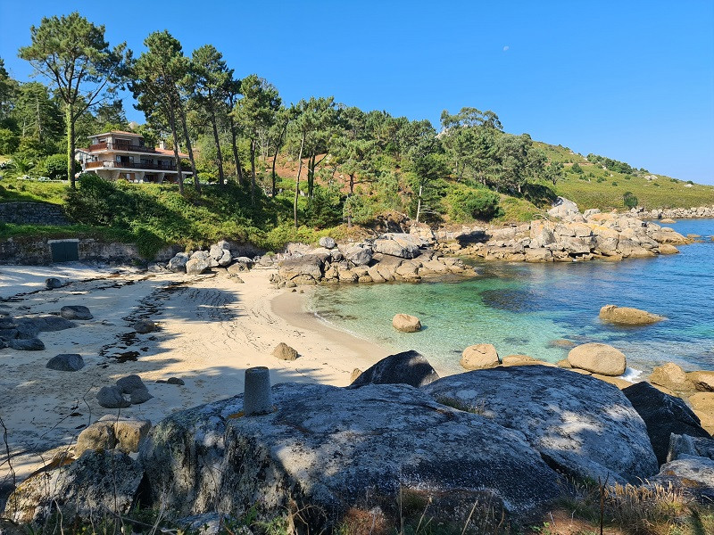 Playa naturista do Pedrón, Bueu. Foto: Apartamentos Ría Aldán
