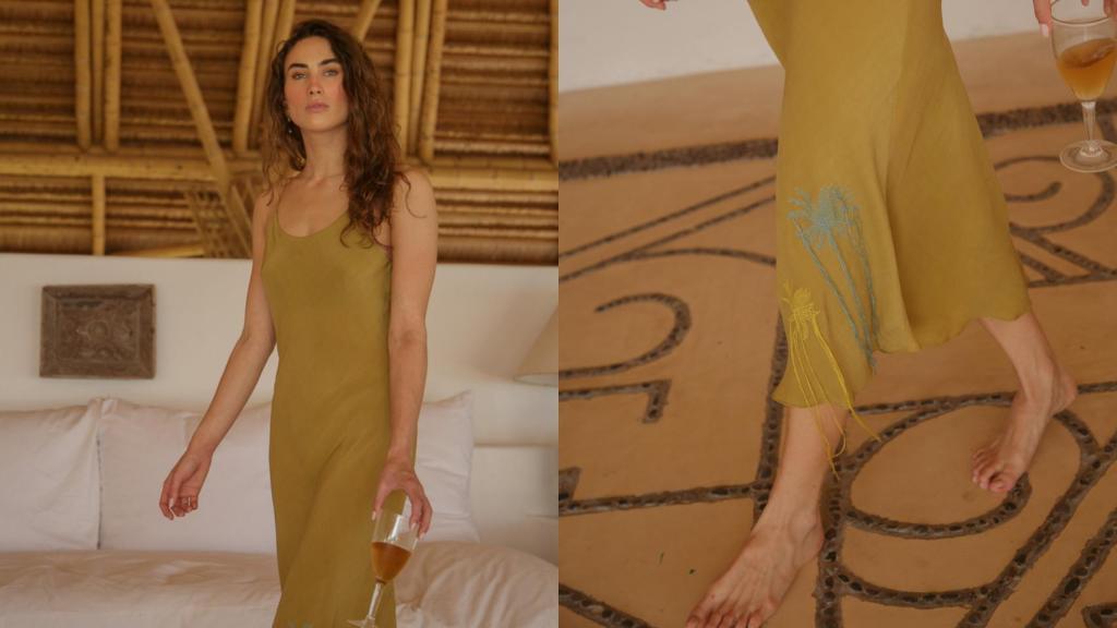 Este modelo cuenta con un bordado en la parte baja de la falda.