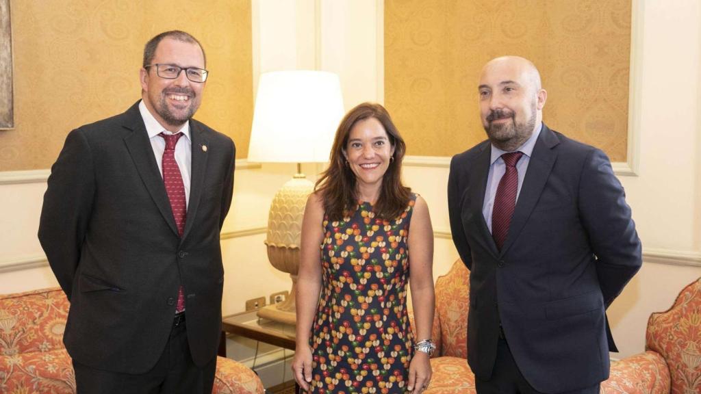 Inés Rey se reúne Secretario Xeral de Industria