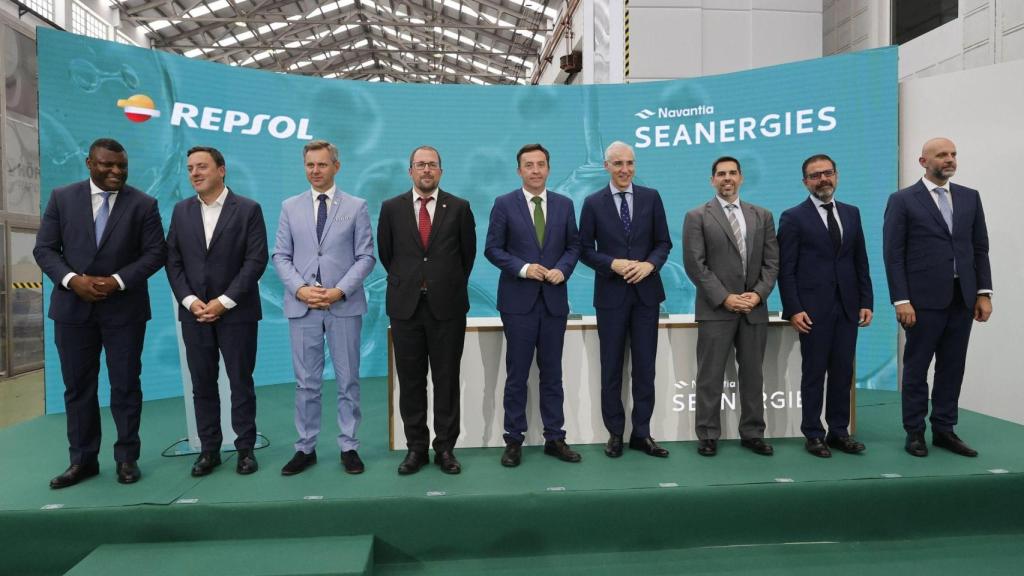 Navantia y Repsol firman en Ferrol un acuerdo de colaboración para impulsar el hidrógeno verde