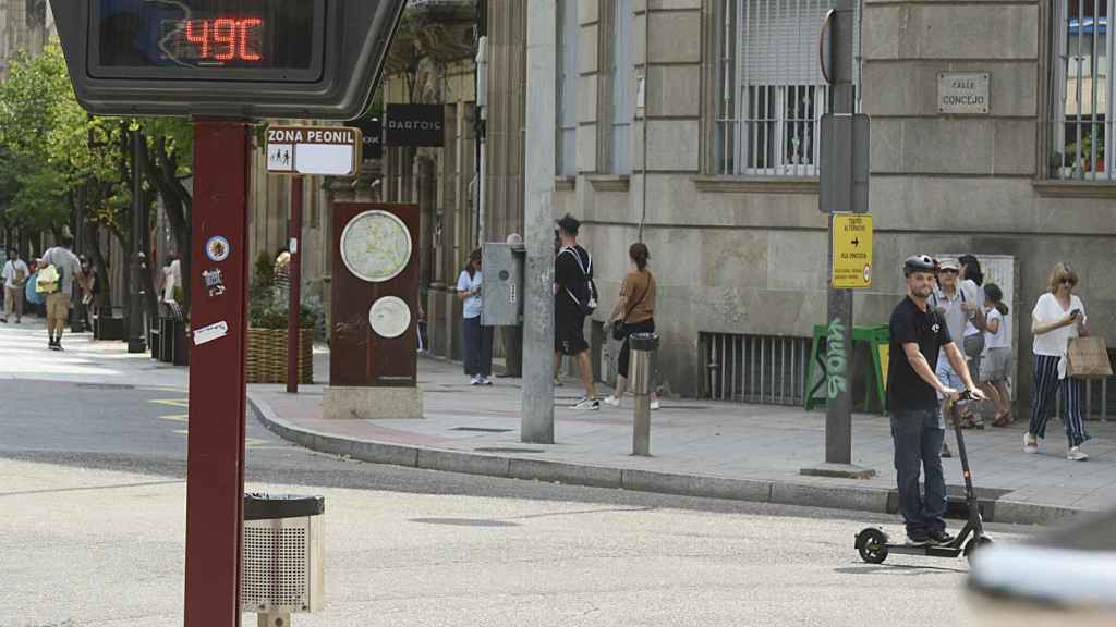 Un termómetro marca 49 grados en Ourense.