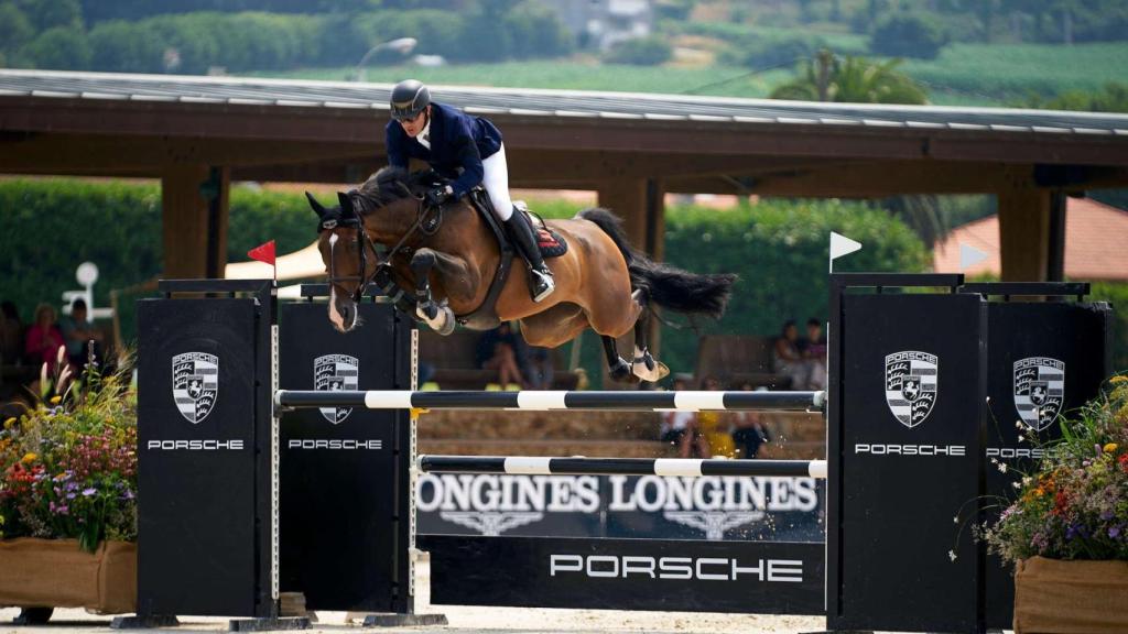 Gonzalo Añón lideró la vuelta de honor del Trofeo Cervezas 1906