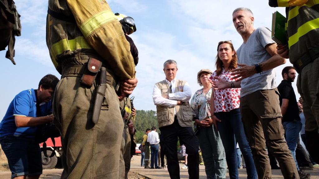 El ministro de Interior, Fernando Grande-Marlaska en el incendio de Monsagro