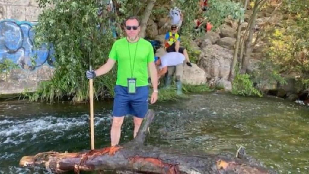 Óscar Puente durante su expedición con la Asociación Medio Ambiental Amigos del Pisuerga.