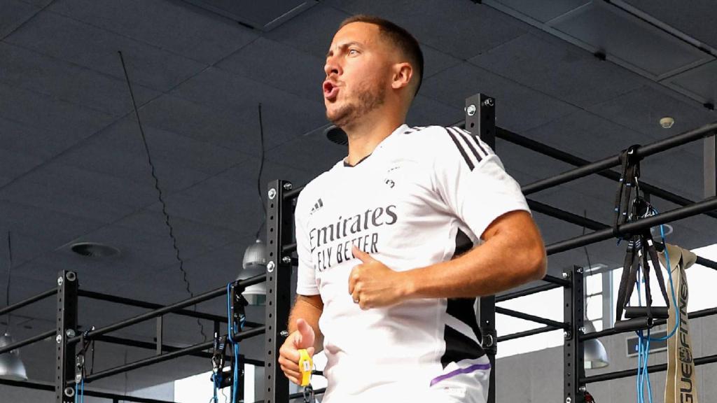 Eden Hazard en un entrenamiento.