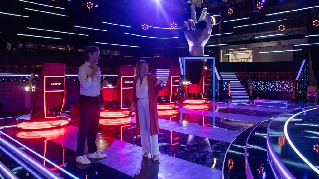 Rubén Fernández-Costa y Patricia Pérez en el plató de 'La Voz'.