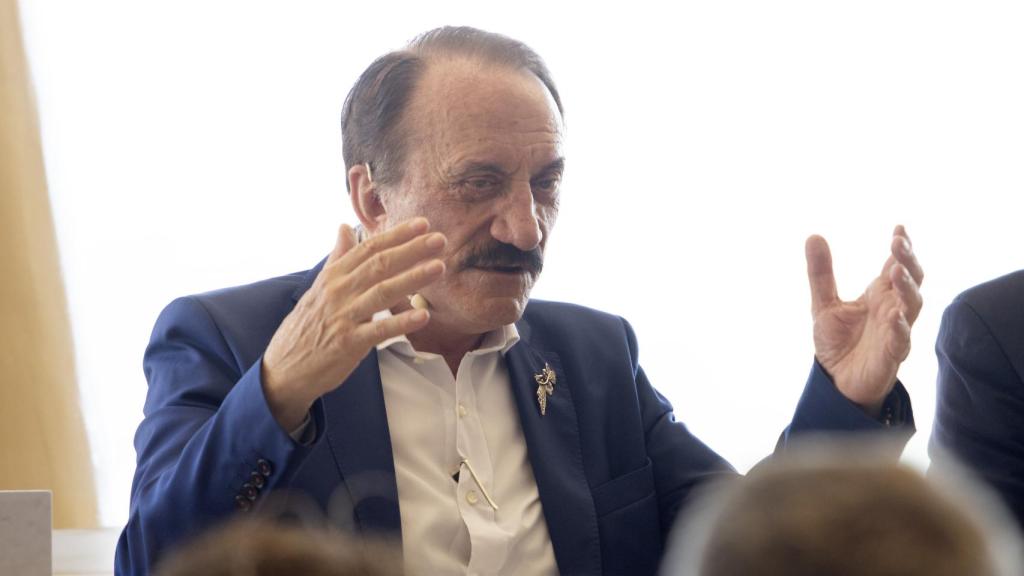 Roberto Pérez-Guerras en la presentación de su biografía en el Intempo, este lunes.