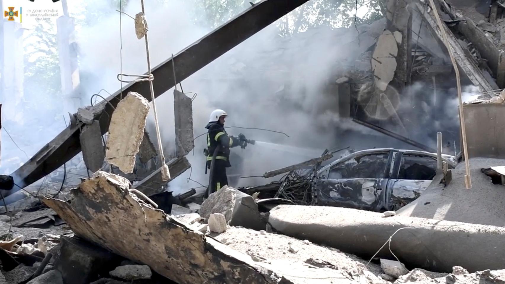 Un edificio de Mikolaiv, completamente en ruinas tras los bombardeos rusos.
