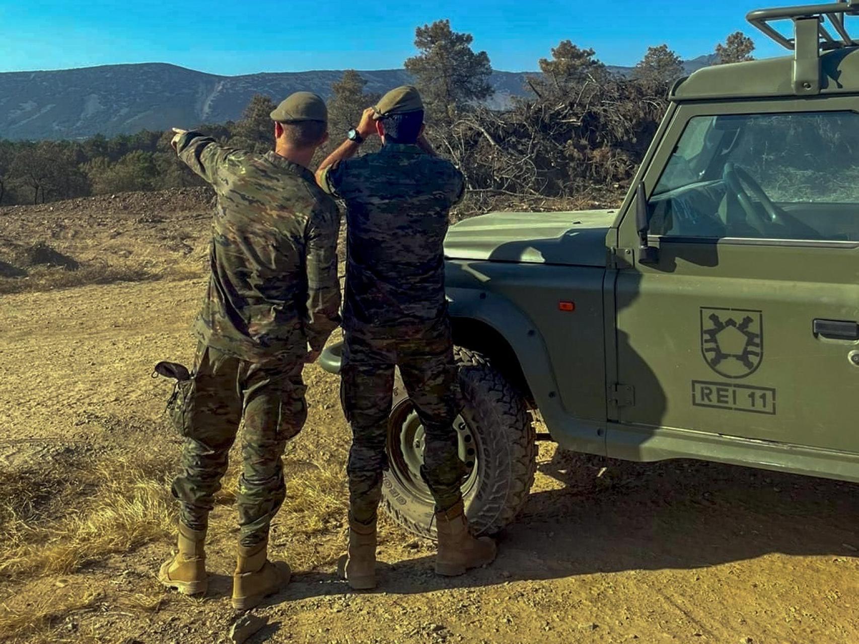 Relevo del Ejército en el incendio forestal de Monsagro