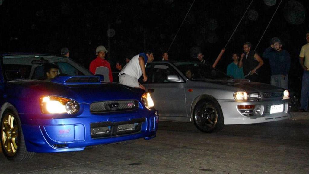 Imagen de archivo de carreras urbanas clandestinas.