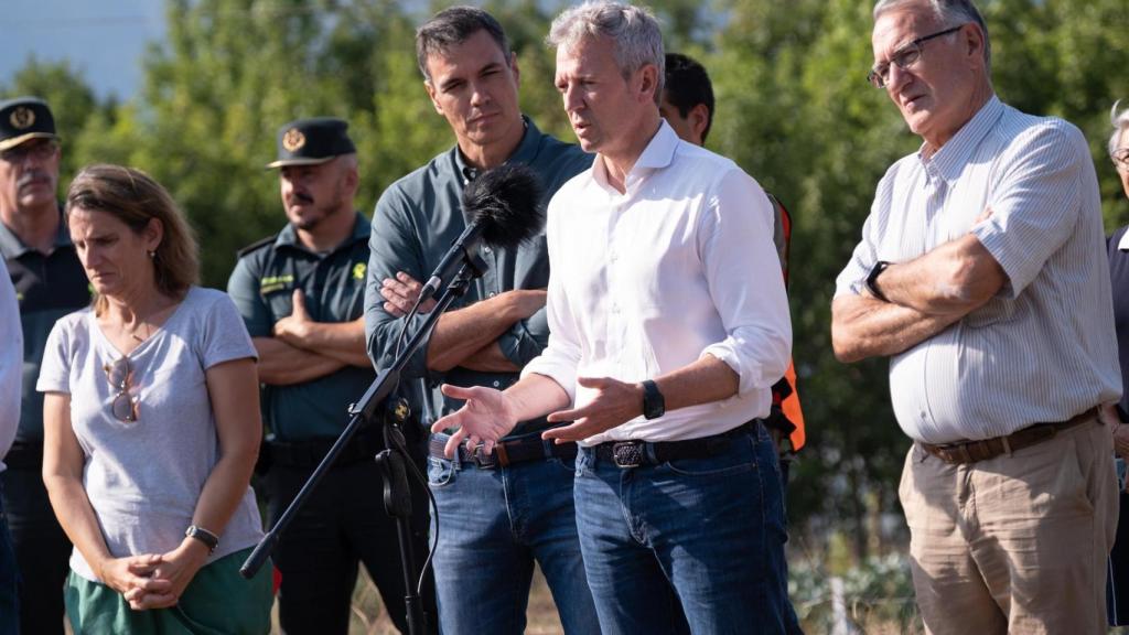 El presidente de la Xunta, Alfonso Rueda, y el presidente del Gobierno de España, Pedro Sánchez, visita Alixo, en O Barco de Valdeorras (Ourense).