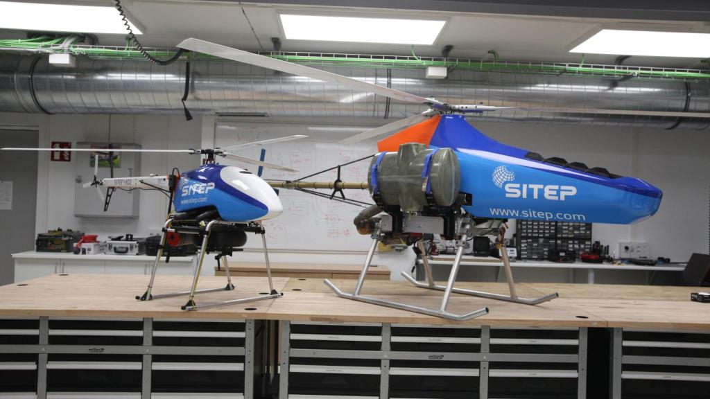 H02 (izquierda) y H01 (derecha) en el taller