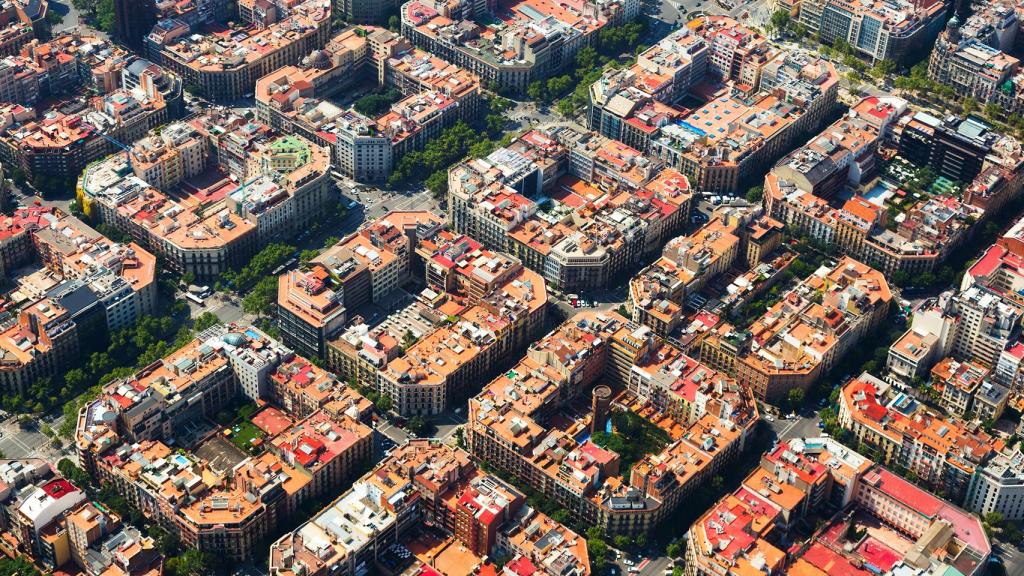 El amianto debe ser retirado de los edificios antes de 2032. FOTO: bearfotos/Freepik.